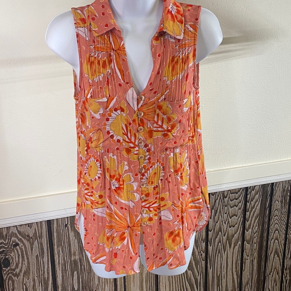 Anthropologie Coral and Yellow Floral Sleeveless Button-Up Blouse